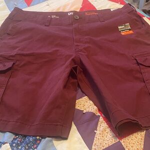 urban pipeline Burgundy Cargo Shorts with Side Pockets size 40